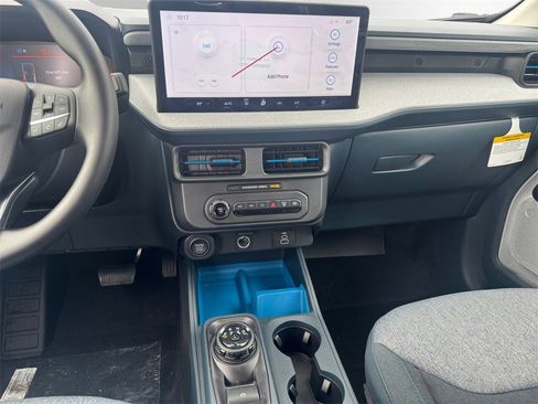 New 2025 Ford Maverick XLT image 11