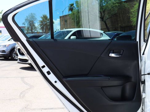 Used 2016 Honda Accord Sport image 29