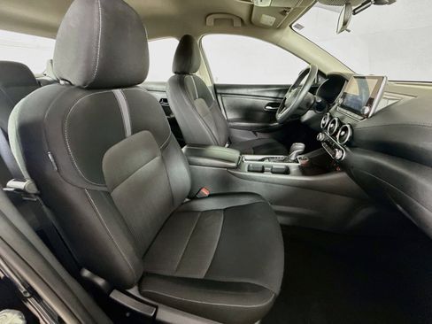 Used 2024 Nissan Sentra SV FWD image 33