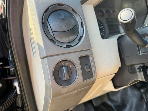 Used 2008 Ford F250 XL image 10