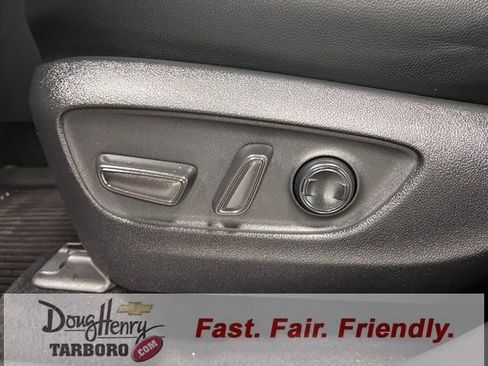 Used 2022 Toyota Highlander XLE image 28