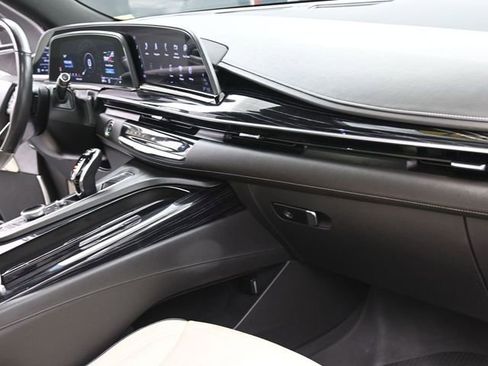 Used 2021 Cadillac Escalade Sport w/ Driver Assist Tech Package AWD/4WD image 30