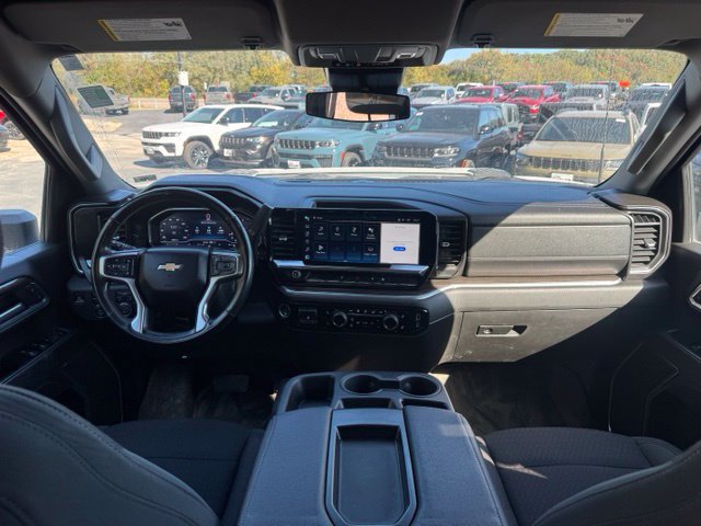 Used 2024 Chevrolet Silverado 3500 LT w/ Convenience Package AWD/4WD image 29