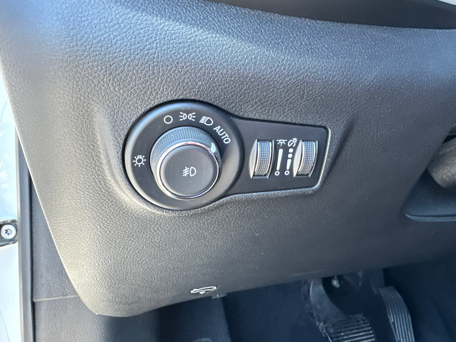 Used 2024 Jeep Compass Limited AWD/4WD image 14