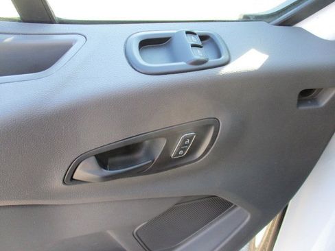 Used 2022 Ford Transit 350 XLT image 11