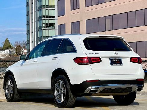 Certified 2022 Mercedes-Benz GLC 300 4MATIC image 5