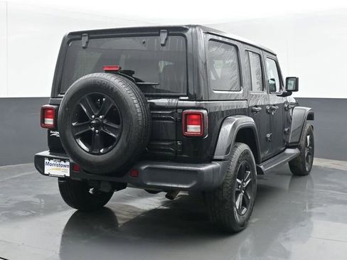 Used 2020 Jeep Wrangler Unlimited Sahara image 14