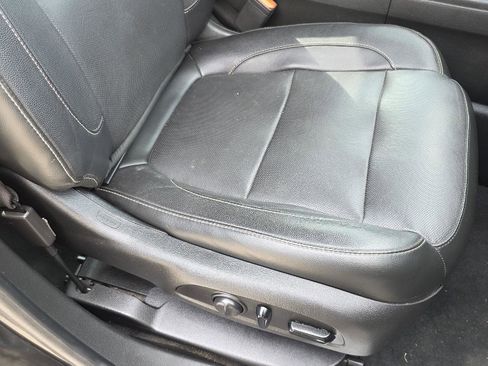 Used 2019 GMC Acadia SLT FWD image 32