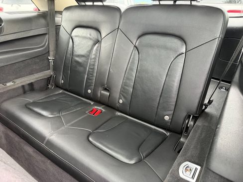 Used 2015 Audi Q7 TDI Premium Plus w/ Premium Plus Package AWD/4WD image 16