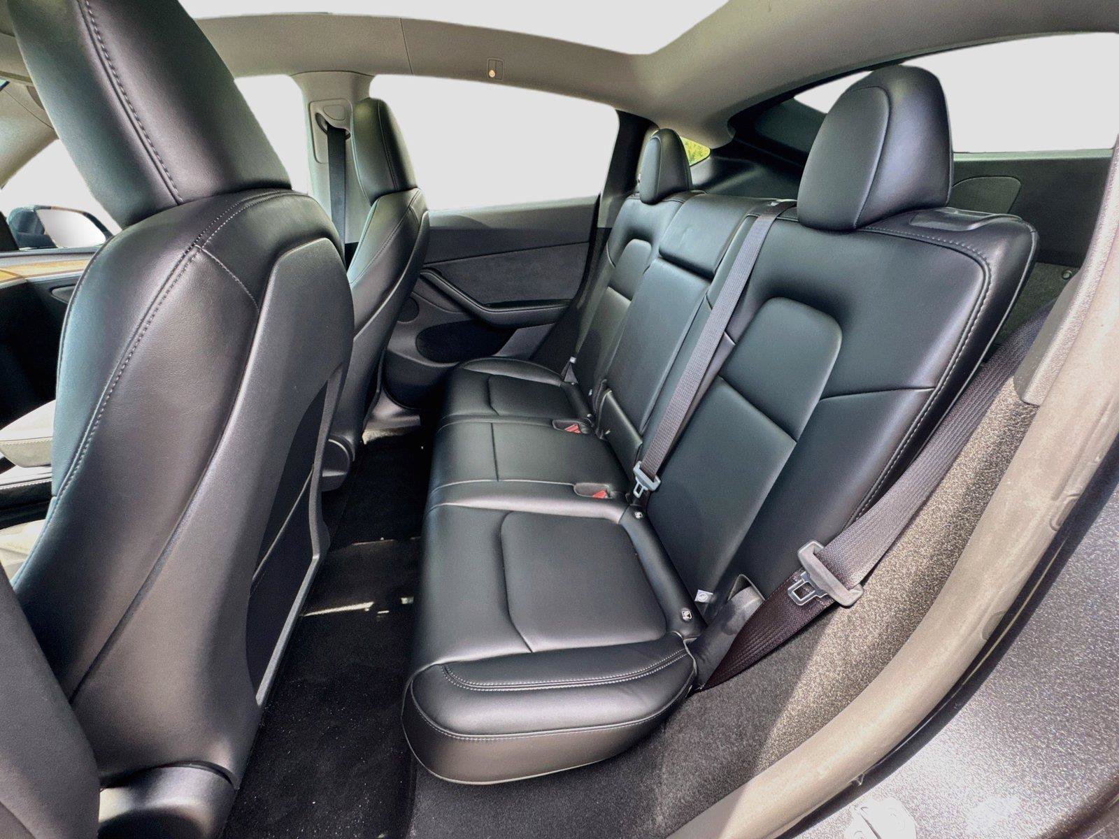 Used 2025 Tesla Model Y Long Range RWD image 21