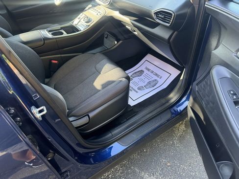 Used 2021 Hyundai Santa Fe SEL w/ Convenience Package image 11