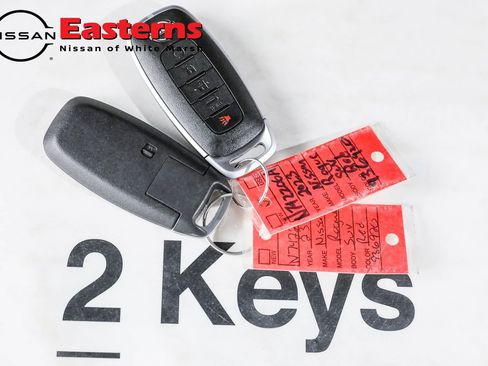 Used 2023 Nissan Rogue SL image 26