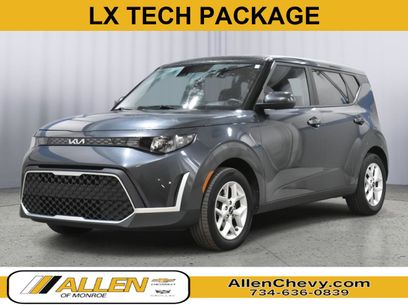 Used 2023 Kia Soul LX w/ LX Technology Package