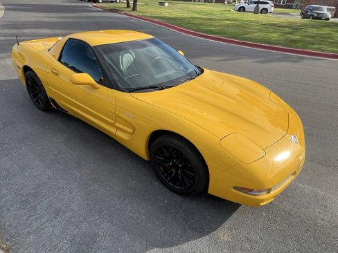 Used 2003 Chevrolet Corvette Z06 w/ Memory Package, 3 Drivers RWD image 5