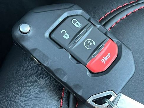 New 2026 Jeep Wrangler Unlimited Rubicon w/ Xtreme 35 Tire Package image 29