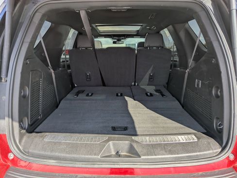 Used 2021 Chevrolet Tahoe RST AWD/4WD image 36