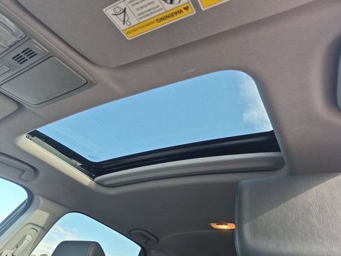 Used 2021 Honda CR-V Touring image 17
