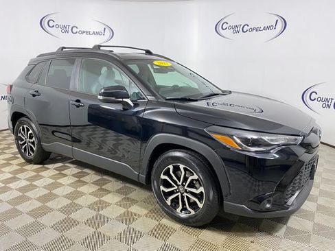 Used 2023 Toyota Corolla Cross AWD Hybrid w/ Moonroof Package image 1