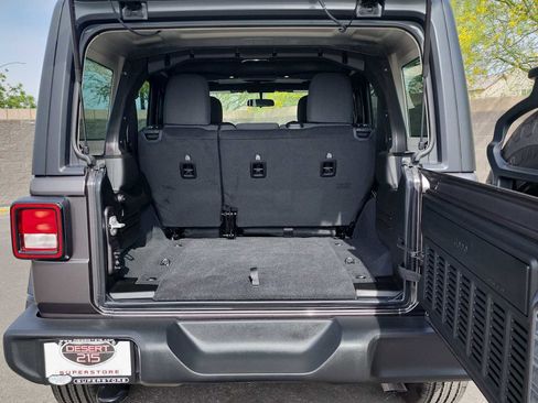 Used 2026 Jeep Wrangler Sport image 23