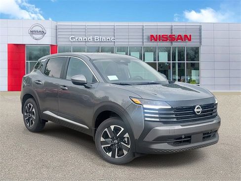 New 2025 Nissan Kicks SV image 1