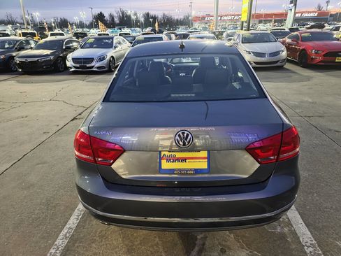 Used 2014 Volkswagen Passat TDI SE image 6