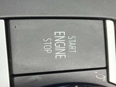 Used 2025 Volkswagen Tiguan S FWD image 24