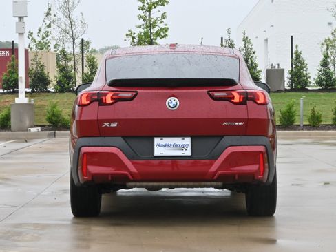 Certified 2025 BMW X2 xDrive28i AWD/4WD image 8