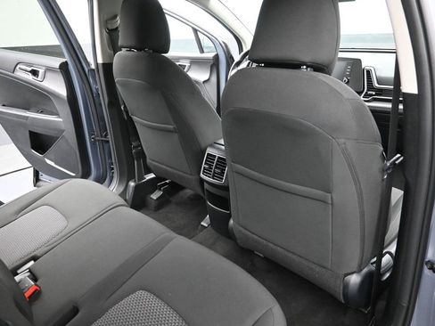 Used 2025 Kia Sportage LX image 12