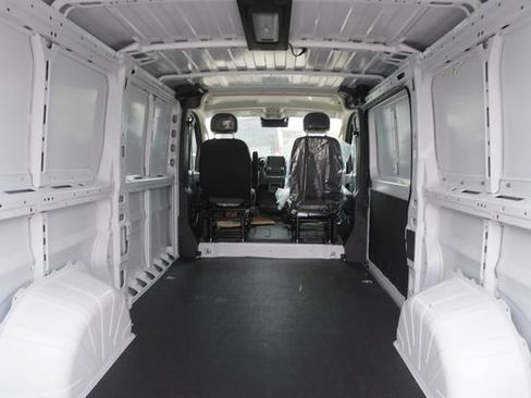 New 2025 RAM ProMaster 1500 w/ Convenience Group FWD image 10