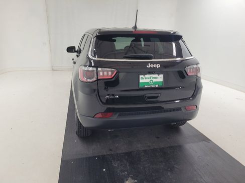 Used 2024 Jeep Compass Sport AWD/4WD image 6