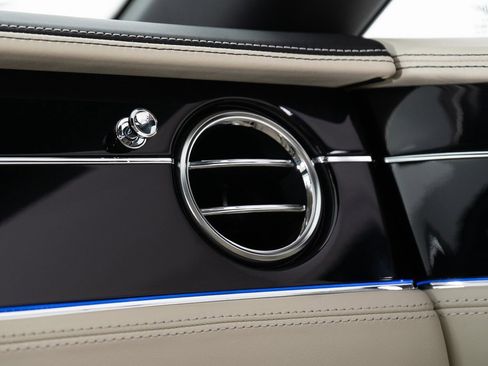 Used 2020 Bentley Continental GT image 45