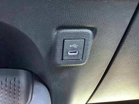 Used 2025 Toyota Corolla LE FWD image 22