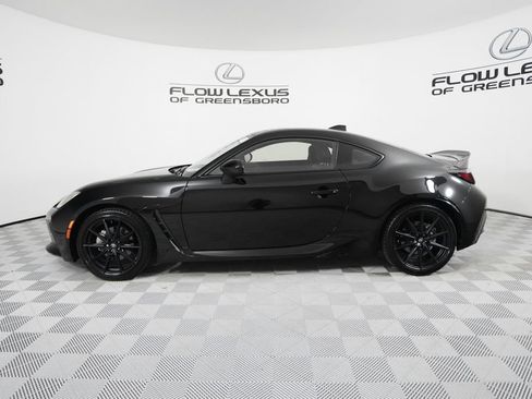 Used 2025 Toyota GR86 Premium RWD image 4