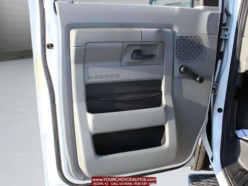 Used 2011 Ford E-450 and Econoline 450 Super Duty RWD image 14