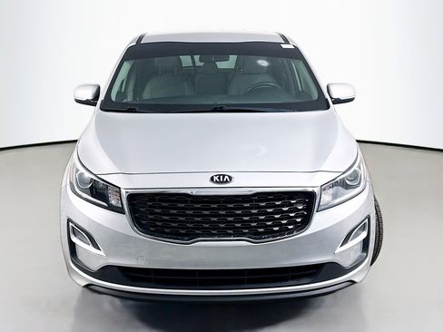 Used 2021 Kia Sedona LX image 2