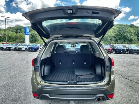 Used 2023 Subaru Forester Premium AWD/4WD image 22