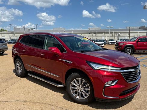 Used 2024 Buick Enclave Premium w/ Trailering Package, 5000 lbs. FWD image 7