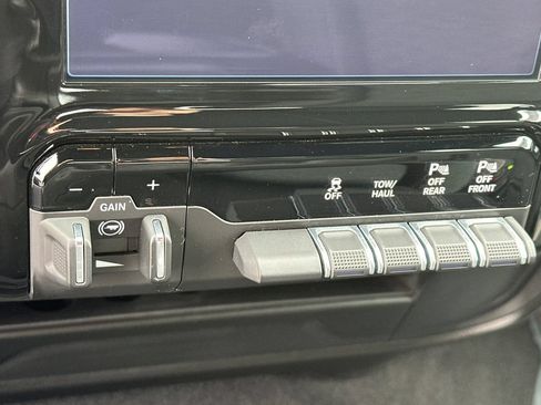 Used 2026 RAM 2500 Big Horn AWD/4WD image 23