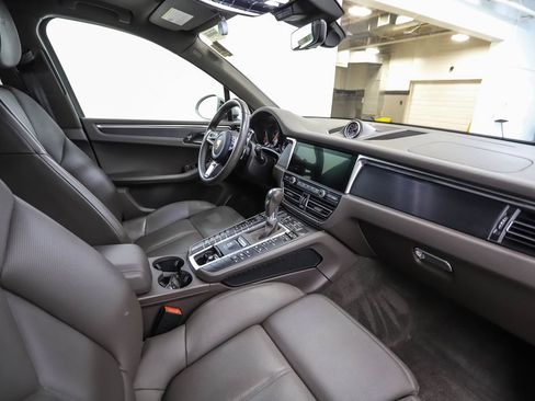 Used 2021 Porsche Macan GTS image 29