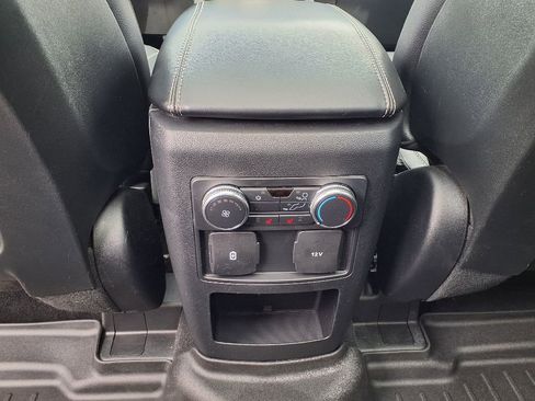 Certified 2020 Ford Explorer XLT w/ Equipment Group 202A image 22