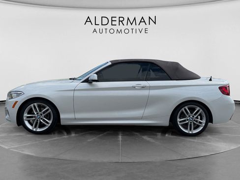 Used 2017 BMW 230i Convertible RWD image 2