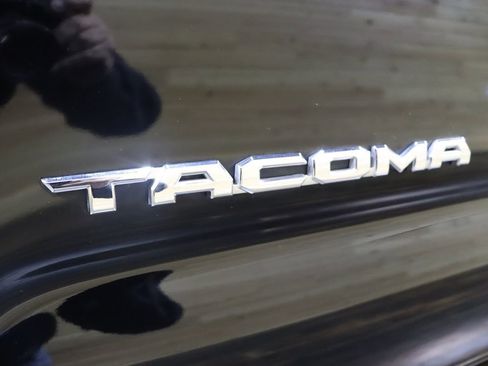 Used 2023 Toyota Tacoma SR5 w/ Technology Package image 16