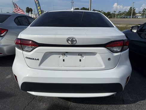 Used 2021 Toyota Corolla L FWD image 4