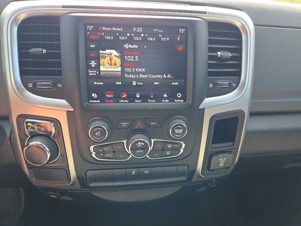 Used 2019 RAM 1500 Classic SLT w/ Luxury Group RWD image 11