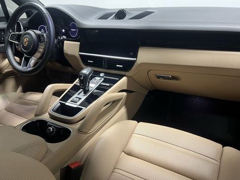 Used 2023 Porsche Cayenne image 28