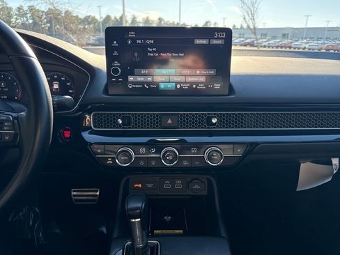 Certified 2023 Honda Civic Sport Touring image 16