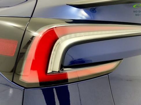 Used 2025 Tesla Model 3 Performance AWD/4WD image 27