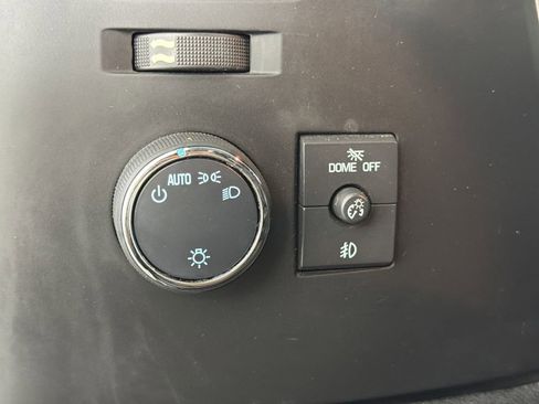 Used 2014 Chevrolet Silverado 2500 LT w/ Interior Plus Package image 28