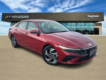 Used 2025 Hyundai Elantra Limited