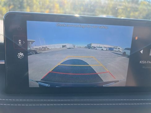 Used 2023 Genesis G70 2.0T image 18